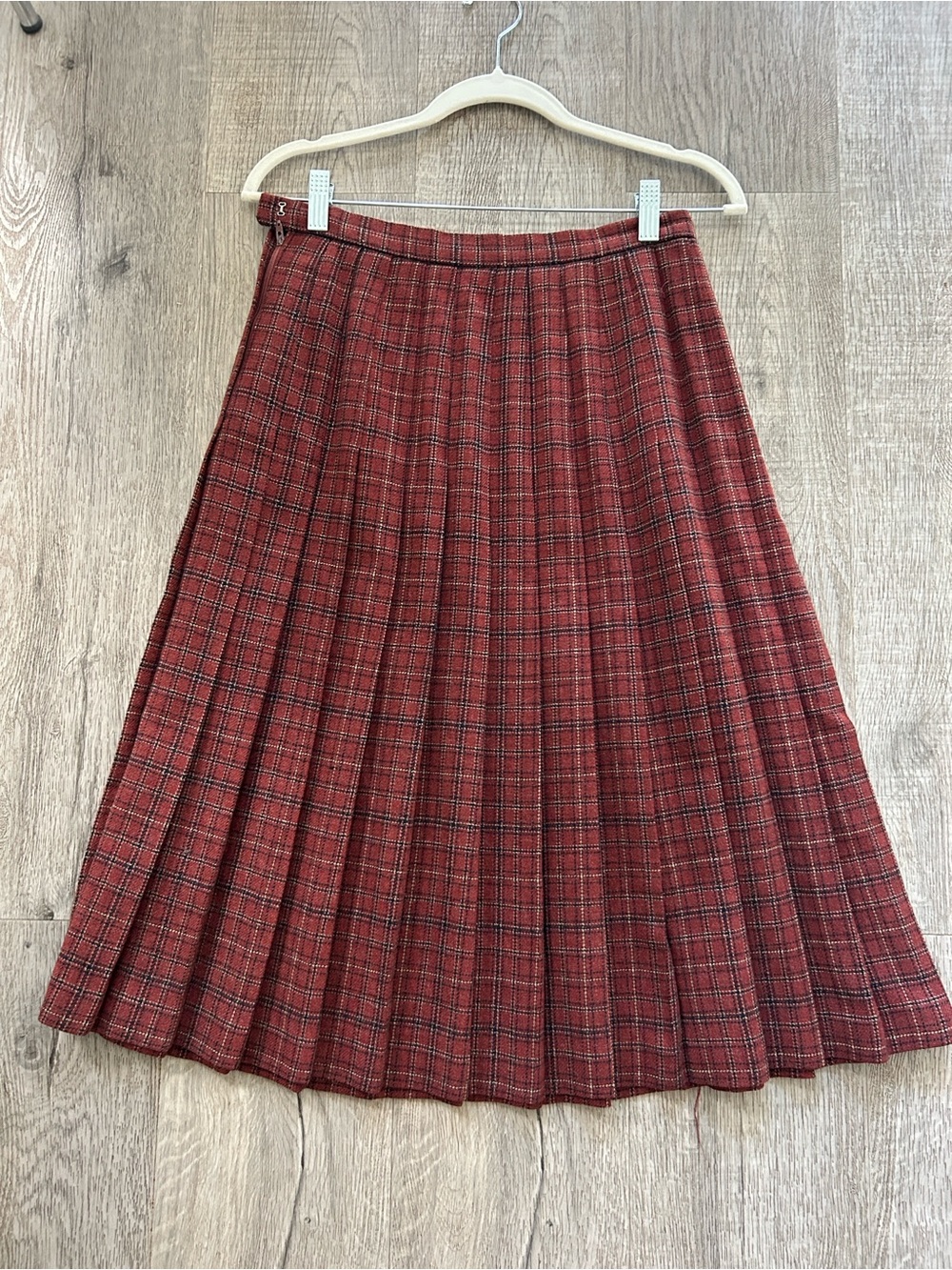 Vintage Red Plaid Midi Skirt Preppy Academia Women’s Pleated Skirt SZ 10